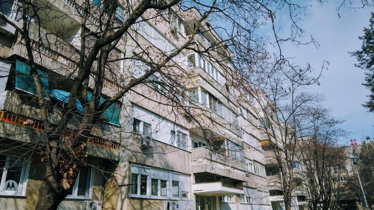 Men Who Knit Appartement Belgrado Buitenkant foto