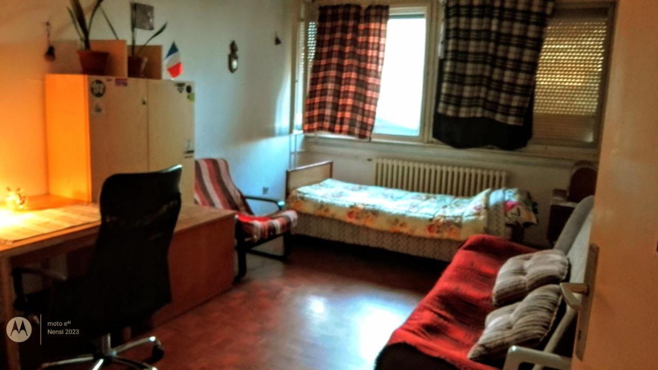 Men Who Knit Appartement Belgrado Buitenkant foto
