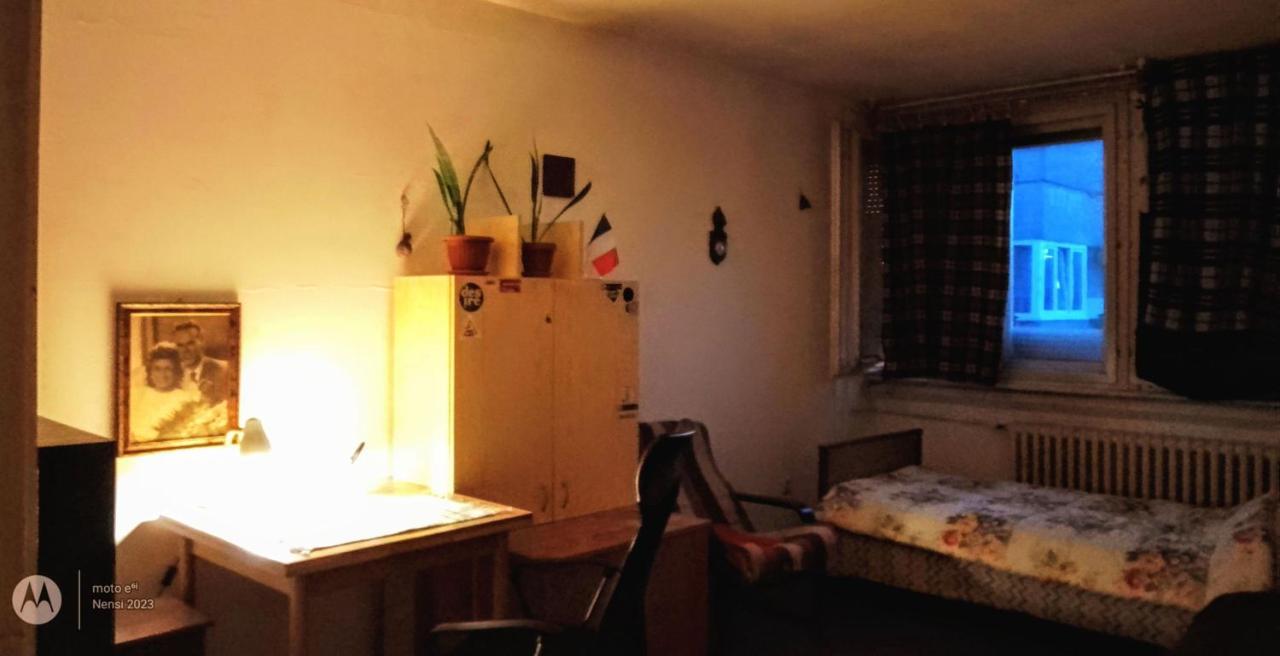 Men Who Knit Appartement Belgrado Buitenkant foto