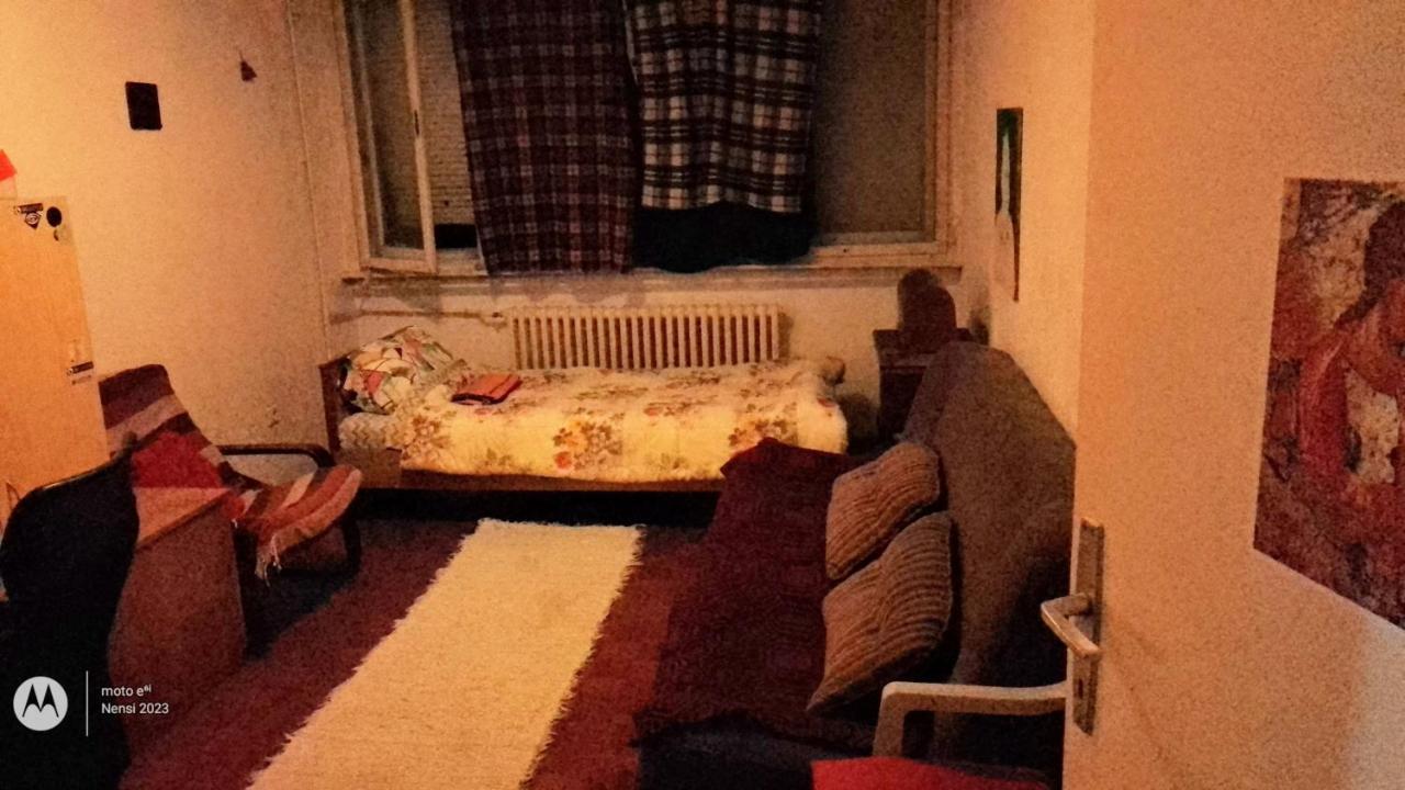 Men Who Knit Appartement Belgrado Buitenkant foto